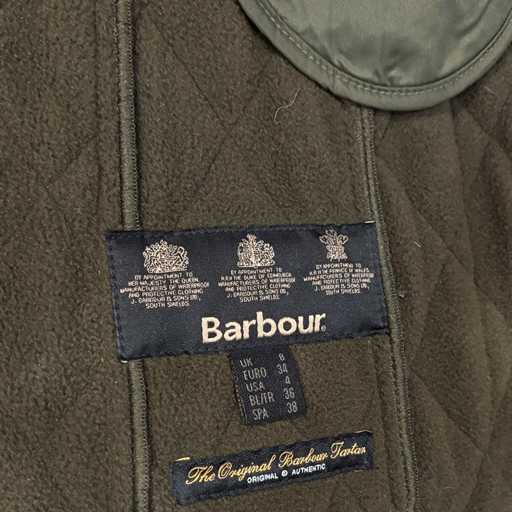 Barbour Dark Green Quilted Fleece-lined Jacket with Black Accents - Picture 3 of 5